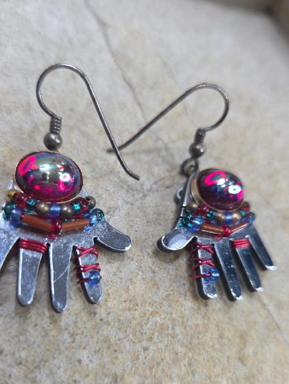 Signed Liztech Silver Hand Hamsa Earrings with Iridescent Red Cabochons Wirewrap - Picture 3 of 6